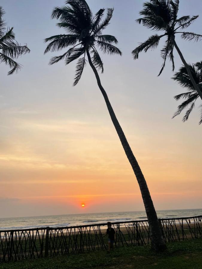 Little Villa Hotel Ваддува Экстерьер фото